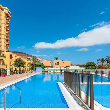 Torres Del Sol 14th Floor Sea View Daire